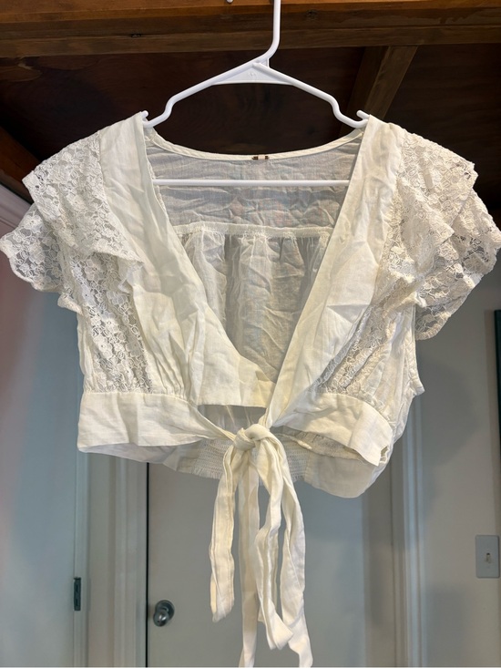 Free People Tops - Free People Cream Lace Tie-Front Crop Top